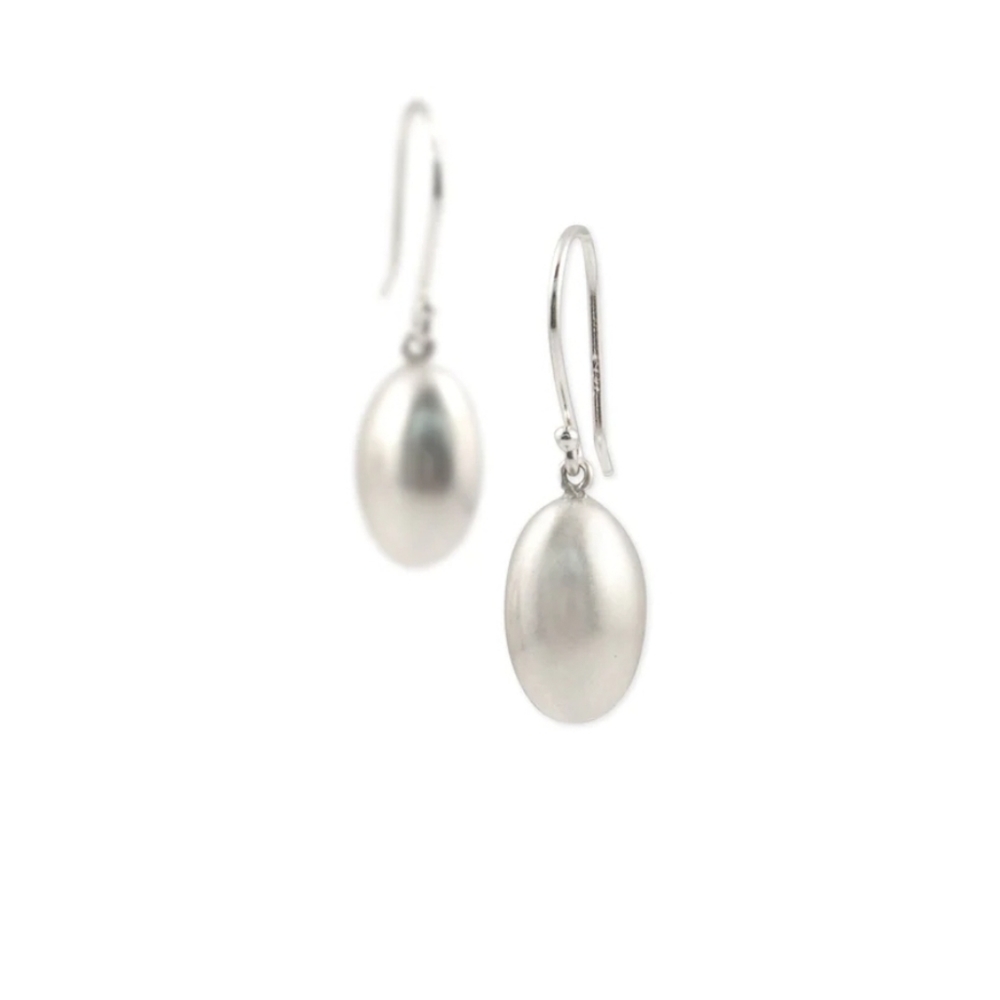 Egg drop earrings